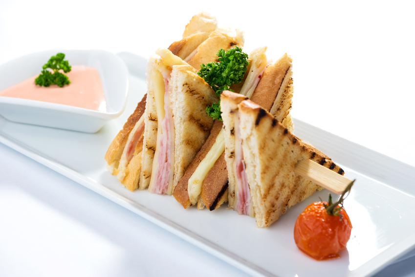 Croque Monsieur façon Minis Clubs Sandwich à l'ananas caramélisé