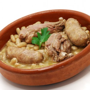 Plat cuisiné cassoulet